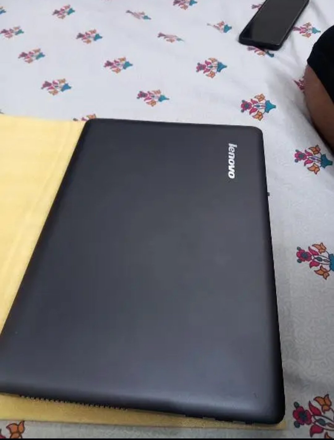 Lenovo IdeaPad u410 core i5 3th gn (4CPUs) Nvidia 710 graphic