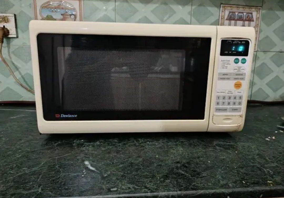 Dawlance large Microwave Model No : DW-121M