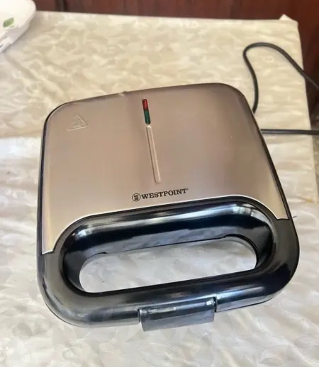 West Point original sandwich maker for urgent sale