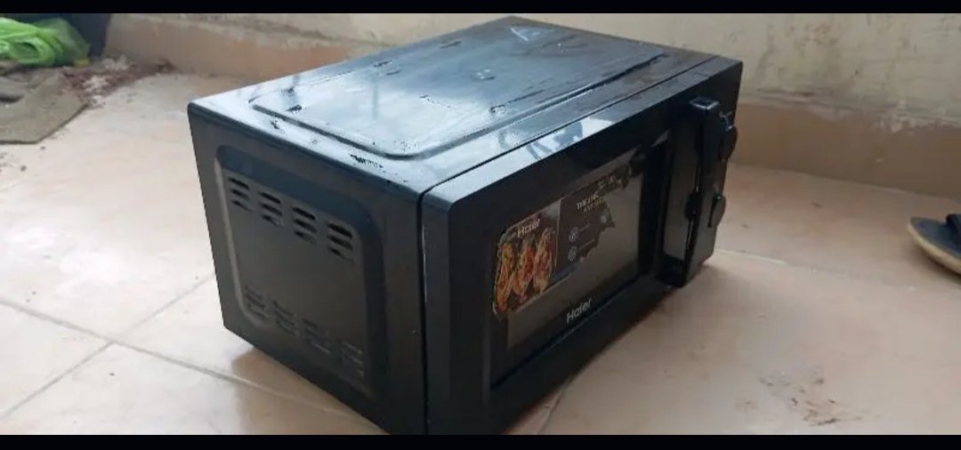 Haier Microwave oven