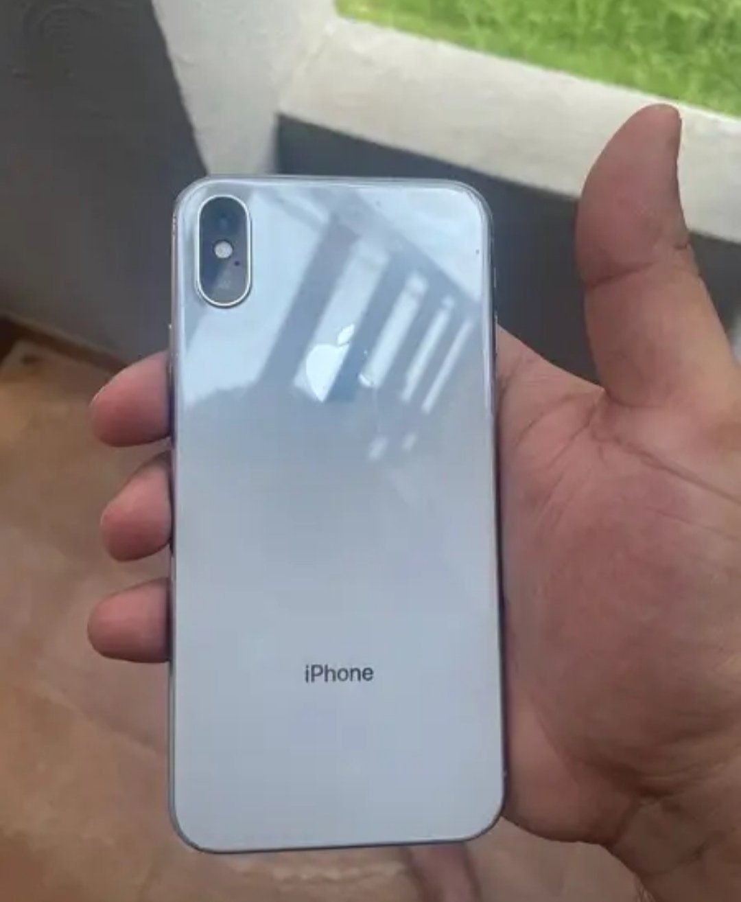 iphone x256g factory unlock 8.5/10condition pta approved