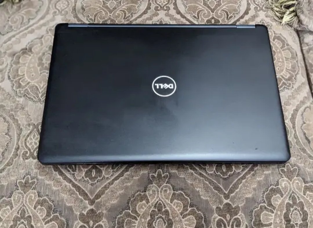 Dell Laptop Core i5 6300hq (gaming)