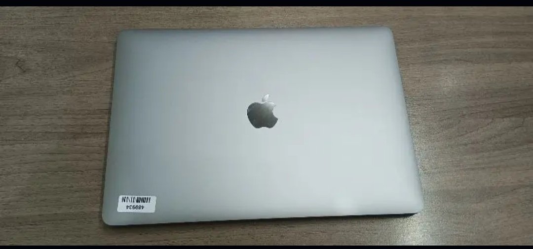 MacBook pro 2020 16GB Ram 500GB SSD