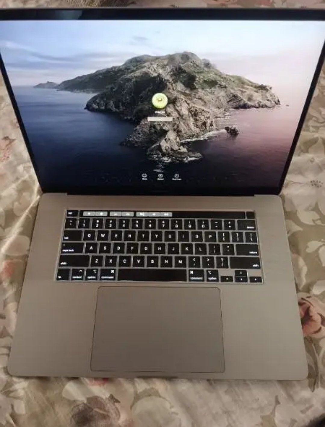 MACBOOK PRO 2019 16 INCH TOUCHBAR CORE I9 8 CORE 16GB RAM 512GB