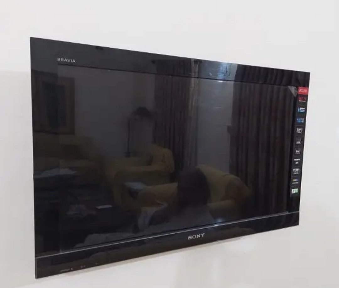 Sony Bravia 32″ LCD EX300