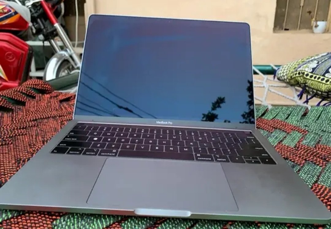 Mackbook Pro I5 13 Inch 2019