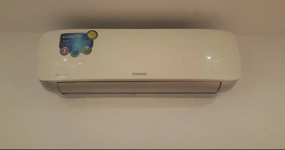 Kenwood 1.5 ton invertor ac