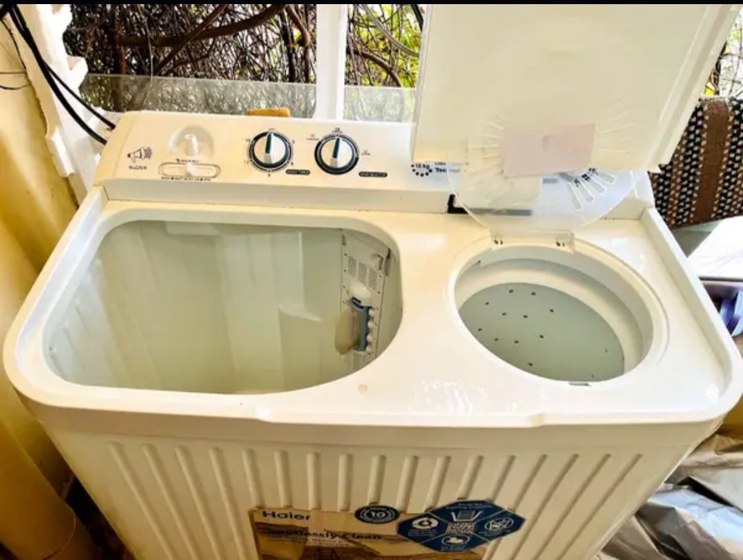 Brand New Haier HWM 100-AS (10KG) Twin Tub with Spinner for Sell