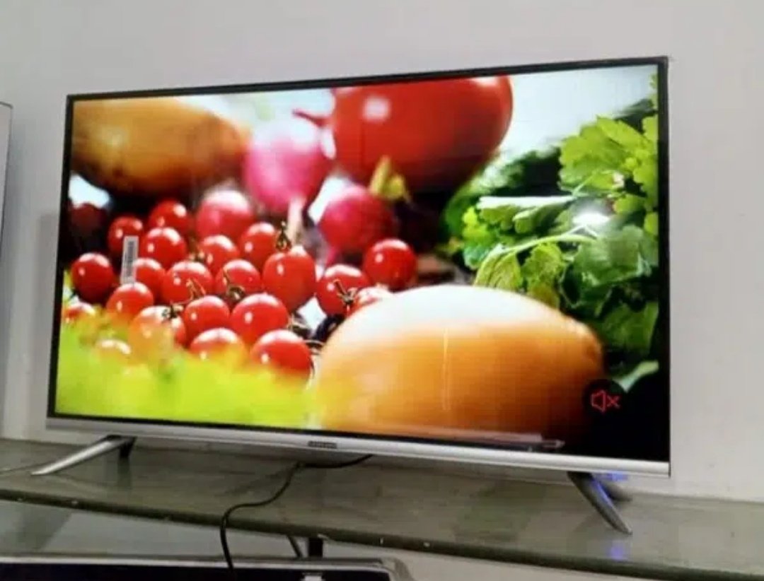 crystal display 32 Android led tv Samsung box pack