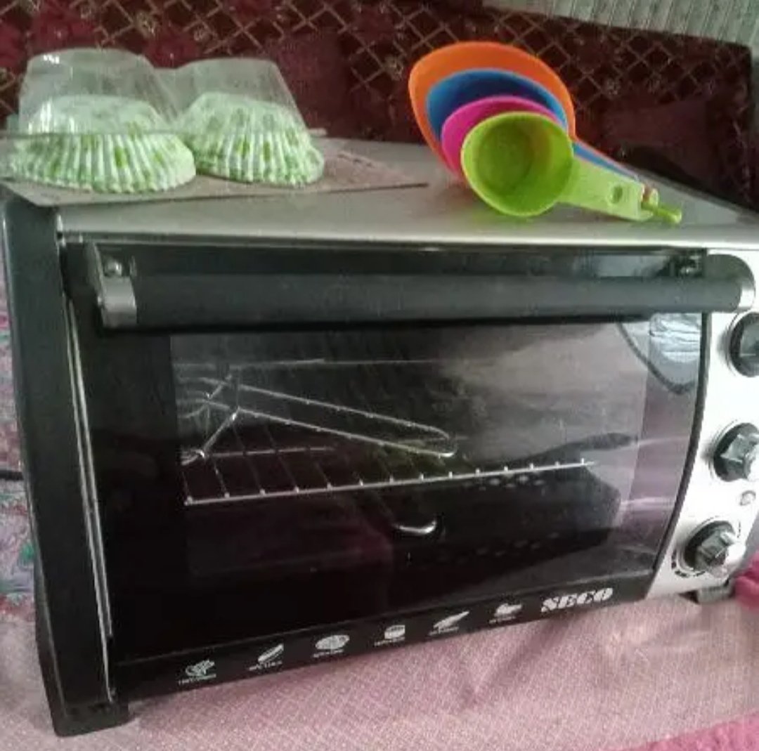 Electric microwave oven like new