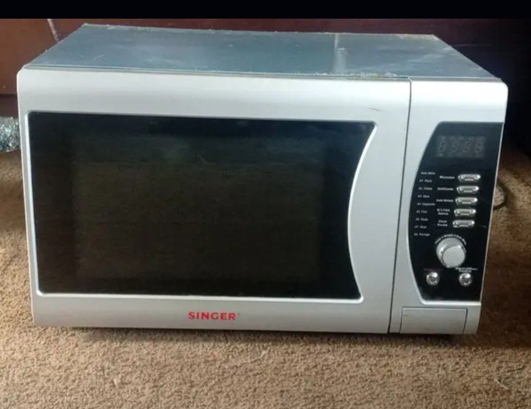 Microwave oven