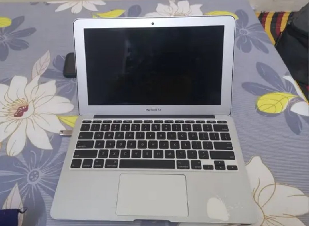Apple Mac Book Air 2015