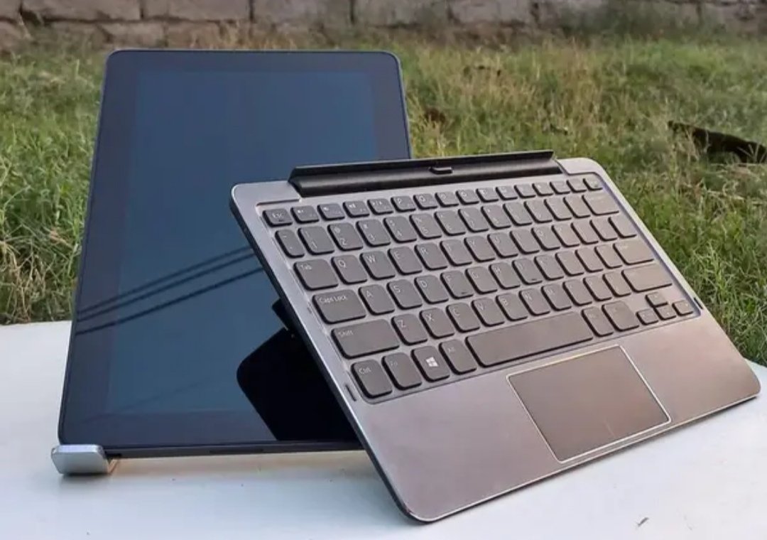 dell tab 2 in 1 laptop core m5 6th gen 8gb ram 256gb ssd | Detachbale