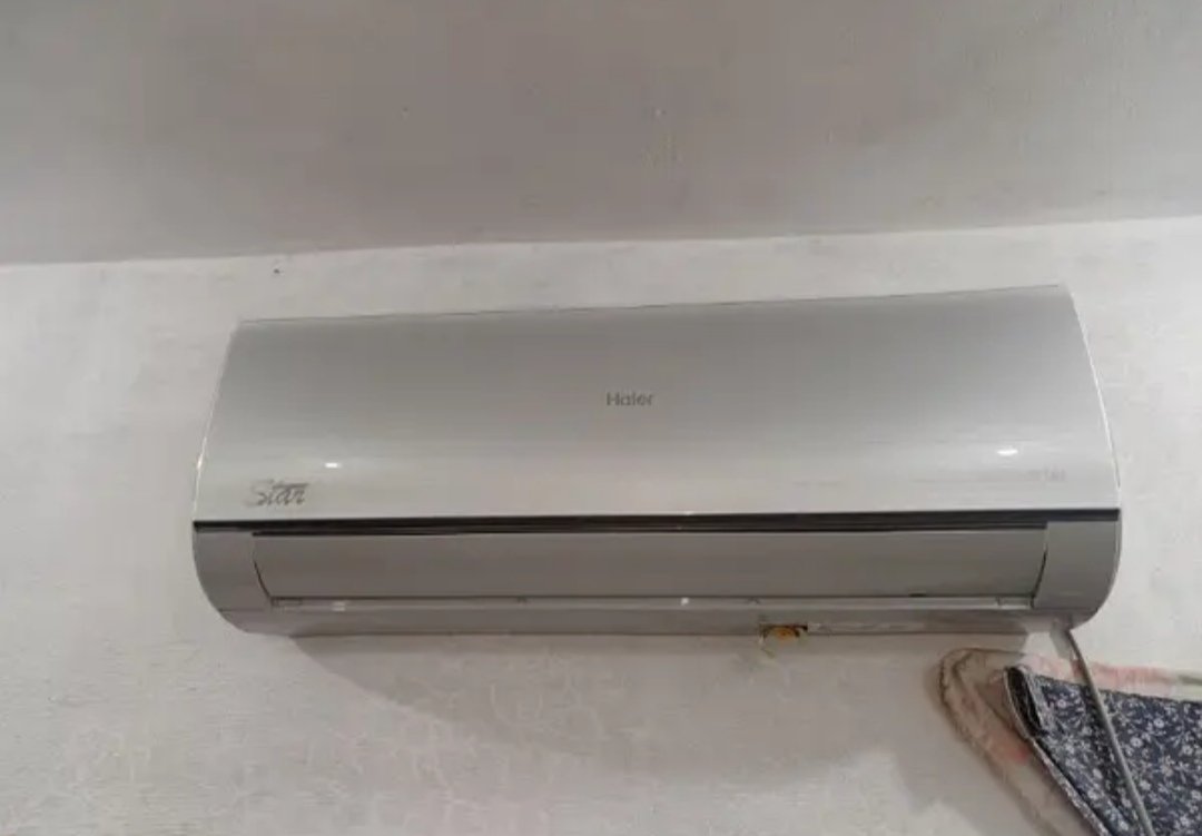 Hair 1 Ton Ac For sale Urgent