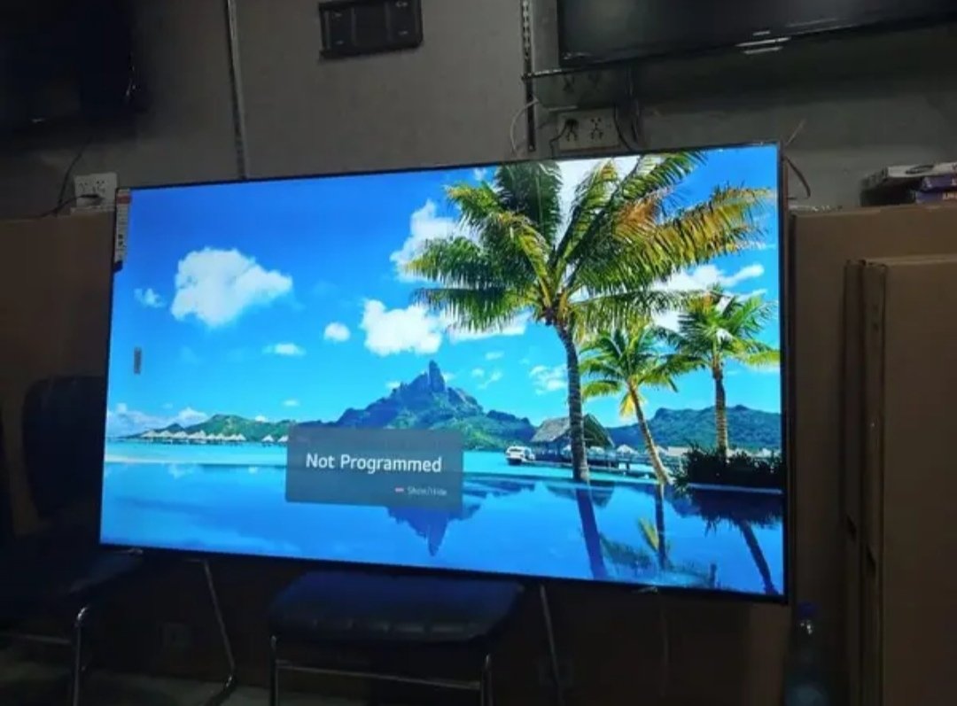 65″INCHESS LETESTS models Android Samsung smrt UHD led TV