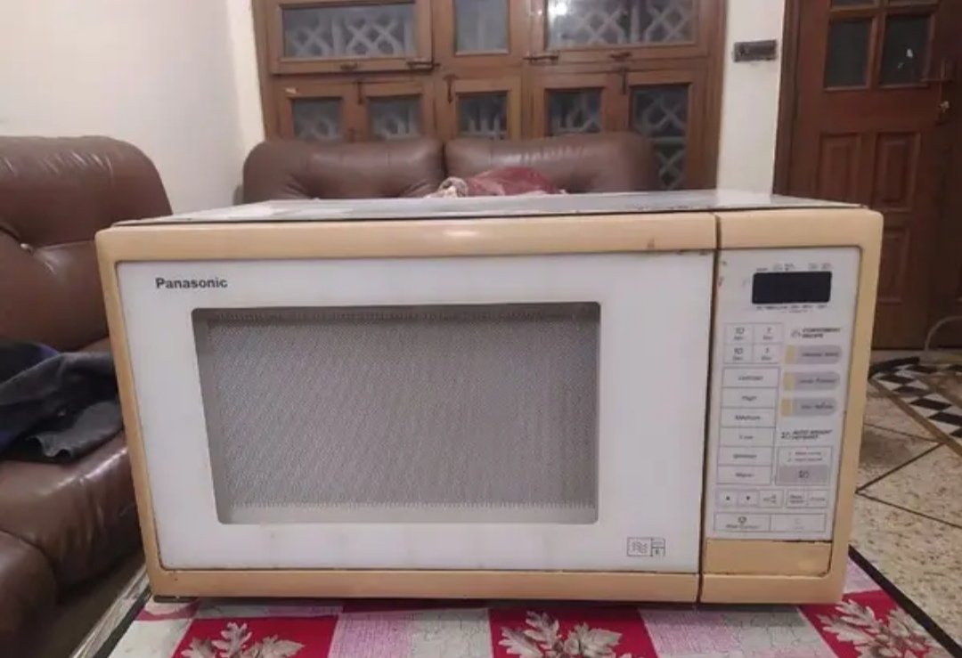 Panasonic microwave in very good condition is for sale