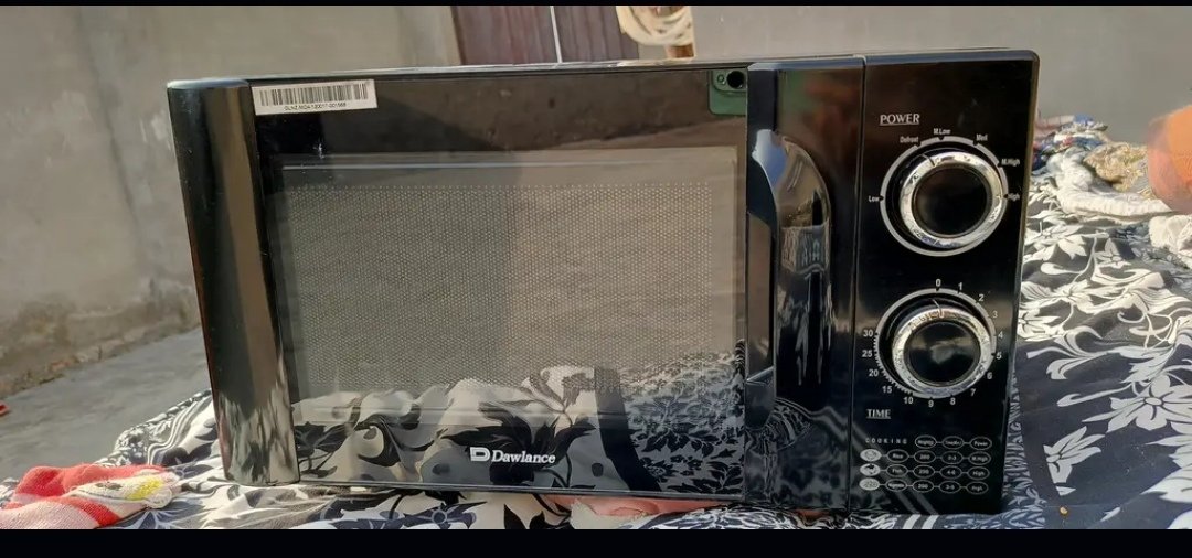 Microwave DW MD 4 N Black