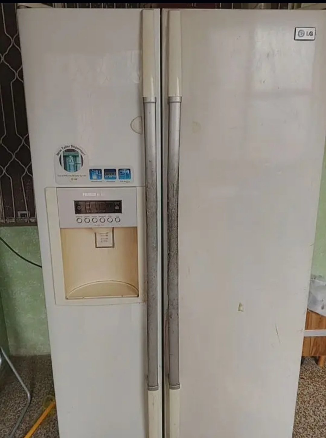 LG side by side refrigerator
