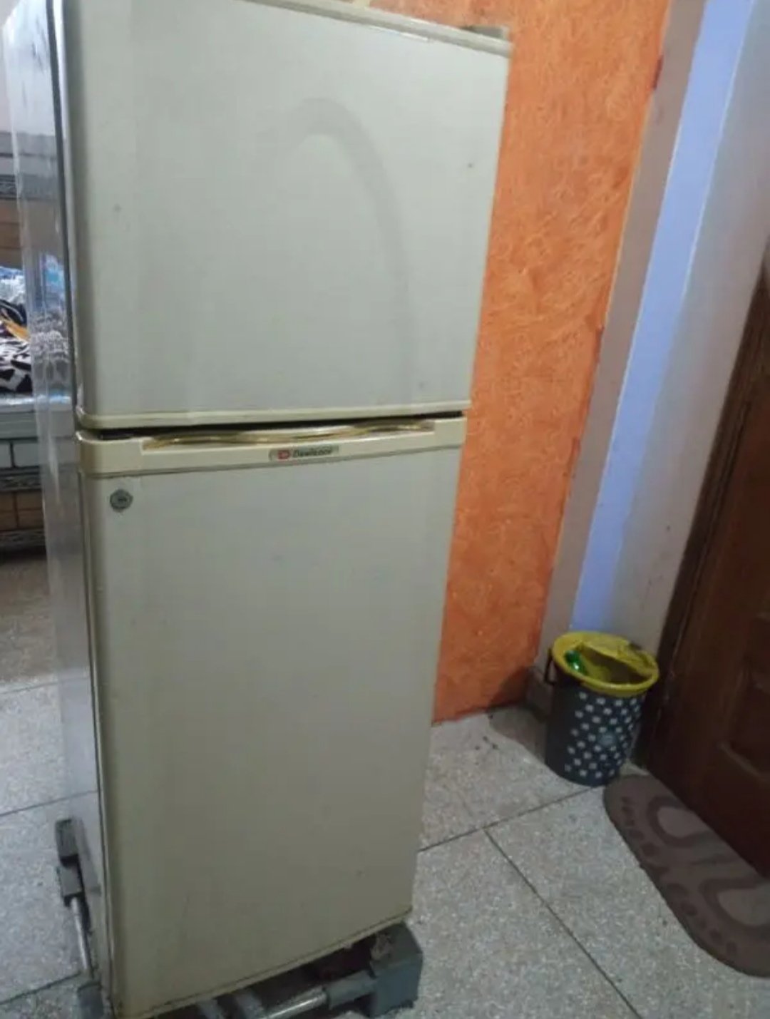 Dowlance Refrgerator