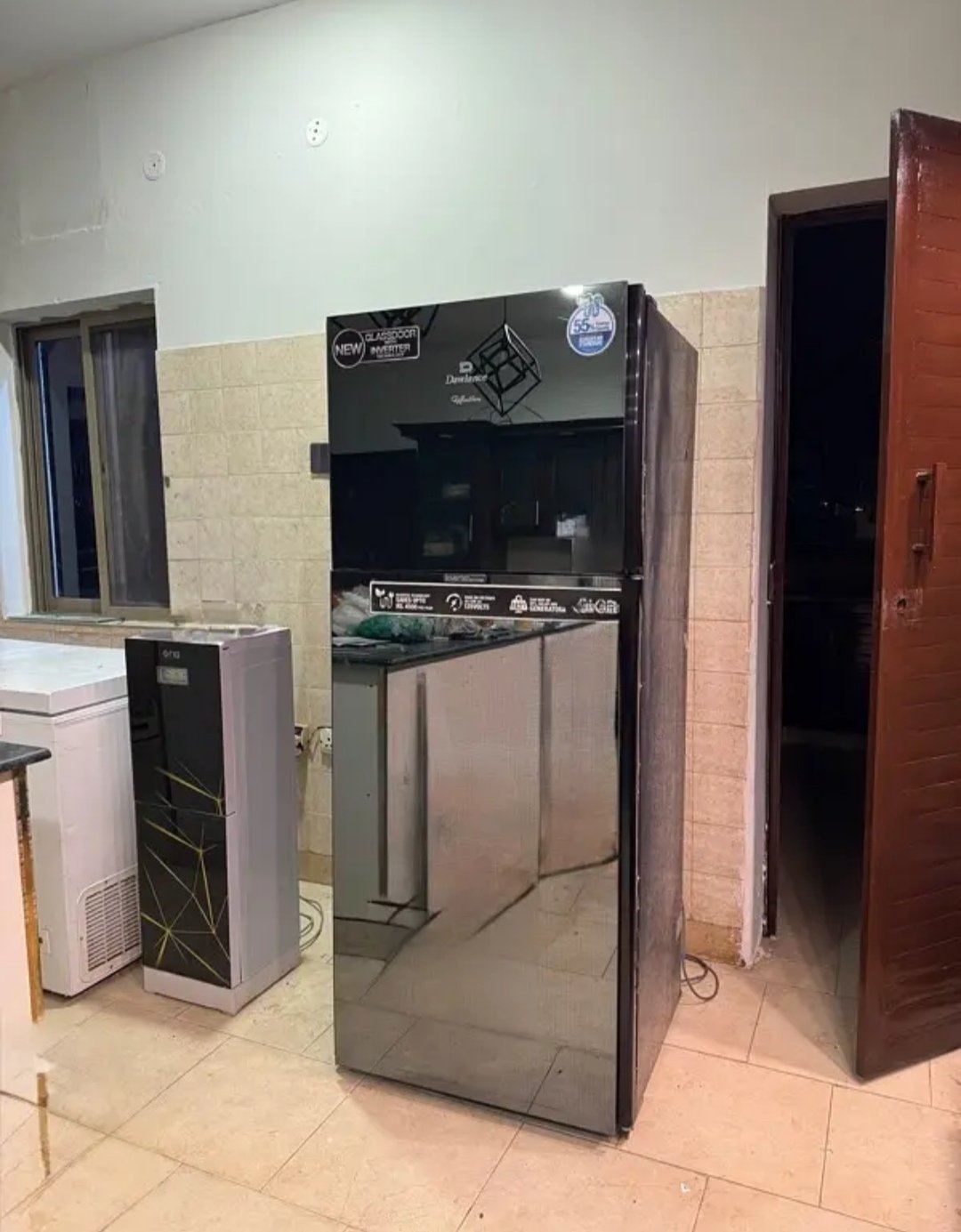 Full Size Dawlance Refrigerator / Fridge