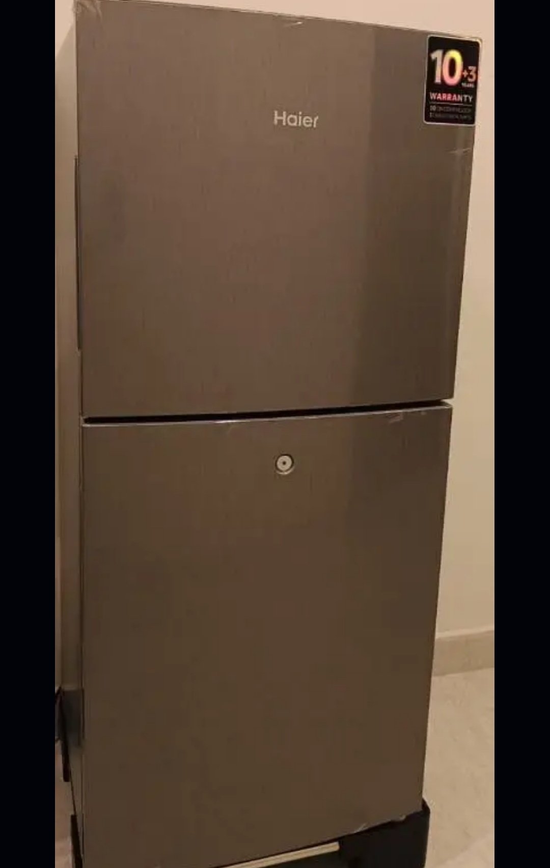 ہائر فریج بالکل نیا دسمبر کے آخری ہفتے میں خریدا ہوا