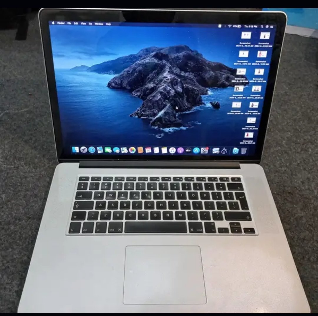 Mac book pro model 2015 display 15 inch