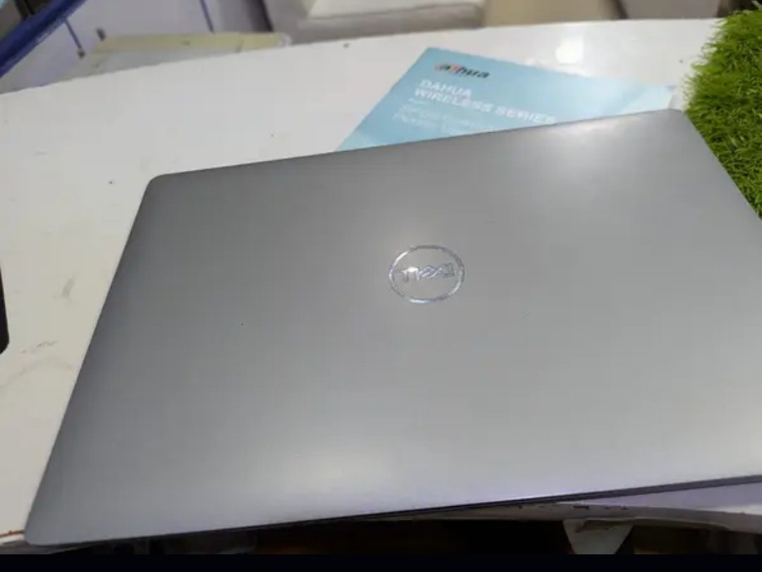 Dell 5510 i5 (10th ) Gen 8 gb 256 ssd complete