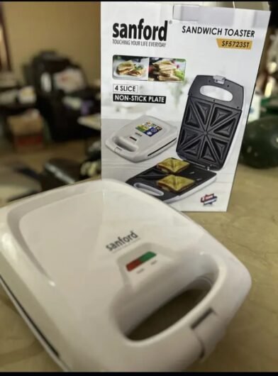 Sanford 4 slice sandwich toaster No warrenty almst unused